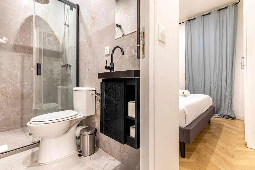 Appartement Moderne Pour 4 Proche Arc De Triomphe Parijs